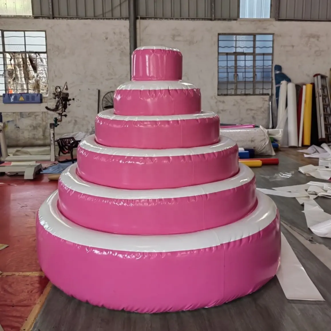 Горячая распродажа гигантская надувная модель торта на день рождения из ПВХ для рекламы гигантская надувная модель торта на день рождения для украшения вечеринки