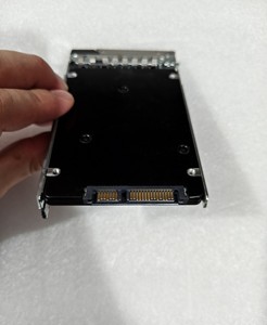สำหรับ 5200 ECO 7.68TB 2.5 นิ้ว Internal SSD MTFDDAK7T6TDC-1AT1ZABYY โซลูชันการจัดเก็บข้อมูลประสิทธิภาพสูงมือสองสำหรับงานที่ต้องการประสิทธิภาพสูง - Product Image 3