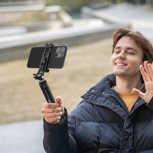 Trípode de cámara de zapata fría Mini soporte de teléfono Universal <span class=keywords><strong>para</strong></span> <span class=keywords><strong>iPhone</strong></span> <span class=keywords><strong>14</strong></span> <span class=keywords><strong>Pro</strong></span> <span class=keywords><strong>Max</strong></span> <span class=keywords><strong>14</strong></span> <span class=keywords><strong>Pro</strong></span> <span class=keywords><strong>para</strong></span> Mini proyector <span class=keywords><strong>para</strong></span> <span class=keywords><strong>iPhone</strong></span> 16 15 - Product Image 2