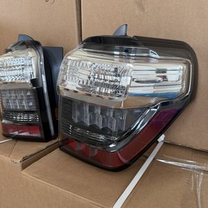 Funkywheel Original lampe remplacement feux arrière 2018 assemblage Toyota pour 4Runner 2014-2021 - Product Image 2