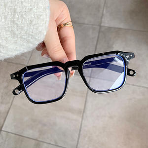 Lunettes anti-lumière bleue Qianai, monture irrégulière, matériau PC, verres plats, design rétro pour la protection des yeux - Product Image 4