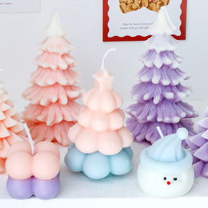 Bougie parfumée en cire de soja Macaron Color Bubble Christmas Tree, bougie décorative de Noël, cadeau de Noël, ornement de table - Product Image 3