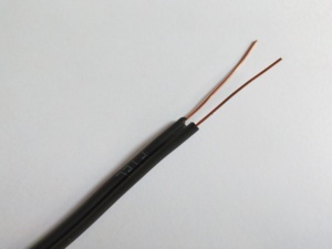 Câble téléphonique non blindé à 2 cœurs 20awg CCA <span class=keywords><strong>CAT</strong></span> 3 CCS Drop Wire Self-Support Black PVC Jacket Outdoor Communication Cable - Product Image 3