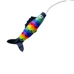 Fabricante chino de banderolas de carpa de colores vibrantes, personalizadas, con sublimación a una cara, diseño de Koi, tipo manguito de viento colgante - Product Image 5