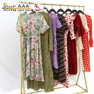 KungFu KingAAA Robes d'occasion pour femmes en balles, vente en gros, lots mixtes de seconde main, compressés, assortiment aléatoire, prix bas, 100kg - Product Image 1