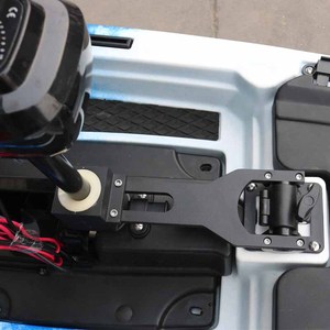 Motor de Arrastre a Pedal VK 46LBS con Barra de Montaje en <span class=keywords><strong>Y</strong></span> para Kayaks Sit-On-Top - Capacidad para <span class=keywords><strong>1</strong></span> Persona, Duradero <span class=keywords><strong>y</strong></span> Ecológico - Product Image 2