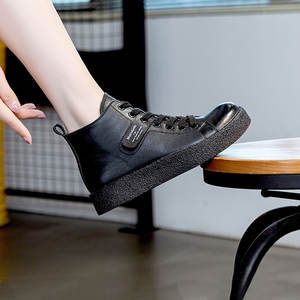 Moda moda moderna di lusso <span class=keywords><strong>scarpe</strong></span> alte in pelle stile coreano semplice Casual piccole <span class=keywords><strong>scarpe</strong></span> <span class=keywords><strong>bianche</strong></span> per uomo e <span class=keywords><strong>donna</strong></span> - Product Image 5