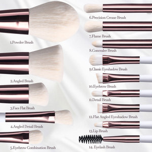 Juego de 14 Brochas de Maquillaje de Alta Calidad con Espejo Iluminado, Corto y Portátil, con Luz Recargable por USB - Product Image 3