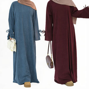 Robe Abaya Modeste en Corduroy Fin Tricoté Grande Taille Hiver Élégante pour Femmes Musulmanes Vêtements Islamiques Vente en Gros Dubaï Grossiste Abaya - Product Image 2