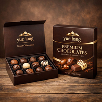 Boîte cadeau personnalisée pour l'emballage de chocolats, desserts et bonbons, avec finition UV et gaufrage