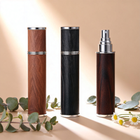 Botol Parfum Kaca Mini Portabel Mewah Bentuk Bulat 10ml, Kulit Domba Motif Kayu, Laris Manis