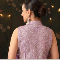Setelan Kurti Tanpa Lengan Gaya Jaket Bordir Lavender Desainer Wanita dengan Celana Palazzo Mengembang dan Dupatta, Gaya Indo-Western India