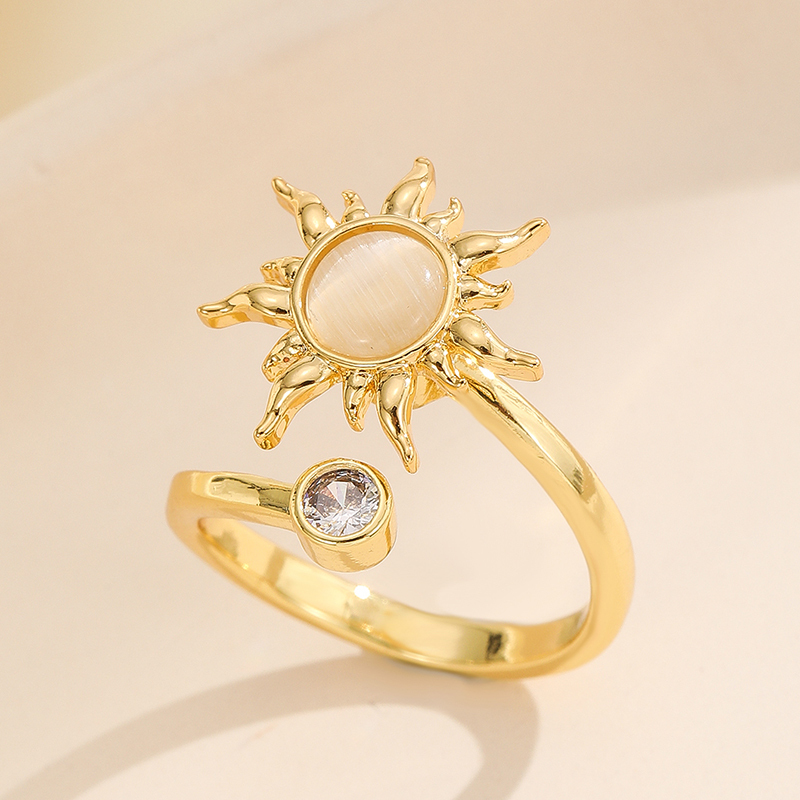 Fine Gold Rotating Ring Fashionable Copper