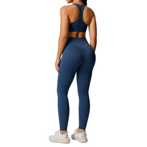 女式纯色两件套高腰提臀紧身运动服速干透气瑜伽服 - Product Image 5
