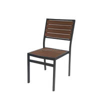Vente en gros d'usine de meubles de patio Bistro Siège en bois plastique Chaise de salle à manger extérieure en bois aluminium