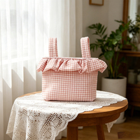 Sac fourre-tout rose à carreaux gingham avec bord volanté et fermeture à bouton-pression, sac à langer portable à suspendre à la poussette pour bébé, idéal pour les sorties quotidiennes
