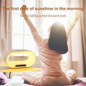 Lampe de bureau à atmosphère RVB multifonctionnelle 3 en 1 contrôlée par APP Veilleuse LED sans fil multifonctionnelle intelligente - Product Image 3