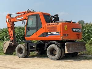 เครื่องจักรกลวิศวกรรมและก่อสร้างมือสอง Doosan dh150W-7 รถขุดล้อยางเกรดพิเศษ - Product Image 3