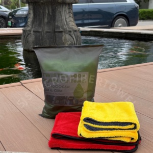 Serviette de séchage en microfibre torsadée ultra absorbante Premium 1200 GMS pour voiture - Product Image 1