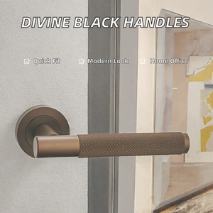 Poignées et boutons de porte intérieurs modernes en noir mat, avec installation facile et design ambidextre - Product Image 2