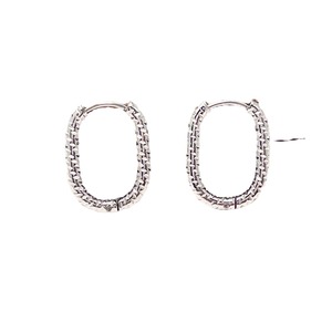 ต่างหูห่วงสี่เหลี่ยมแบบตอกลายเคลือบทอง 18K PVD บนสแตนเลสสตีลสำหรับผู้หญิง |   กันน้ำ ป้องกันการแพ้ และไม่ซีดจาง - Product Image 5