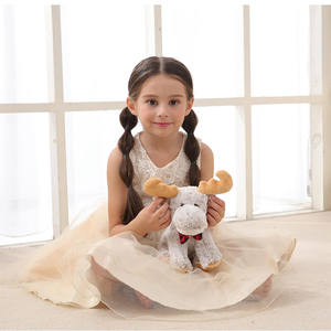 Peluche de Alce de 8 Pulgadas de Alta Calidad, Personalizable, Gris, Animal de Peluche Suave y Adorable, Regalo Perfecto para Niños y <span class=keywords><strong>Amigos</strong></span> - Product Image 3