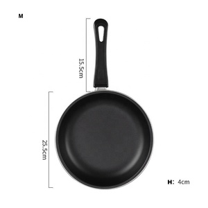Venta al por mayor Juego <span class=keywords><strong>de</strong></span> sartenes Ollas y sartenes <span class=keywords><strong>de</strong></span> cocina <span class=keywords><strong>de</strong></span> <span class=keywords><strong>hierro</strong></span> <span class=keywords><strong>de</strong></span> alta calidad 20cm 24cm 28cm Negro Antiadherente <span class=keywords><strong>Hierro</strong></span> fundido 3PCs Sartenes - Product Image 4