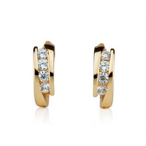 Orecchini E2668 in Oro con Diamanti, Classici Rotondi Taglio Brillante, Colore G, Diamanti Naturali, Gioielli per Uso Quotidiano - Product Image 1