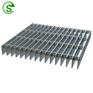 Matériaux <span class=keywords><strong>de</strong></span> construction, barres d'acier non traitées, grille en acier galvanisé à chaud, panneau <span class=keywords><strong>de</strong></span> clôture en acier, grille <span class=keywords><strong>de</strong></span> <span class=keywords><strong>parking</strong></span> - Product Image 1