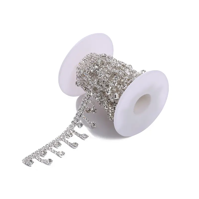Vente en gros de chaîne de coupe en cristal verre clair strass chaîne couture cristal garniture pour bijoux robe bricolage