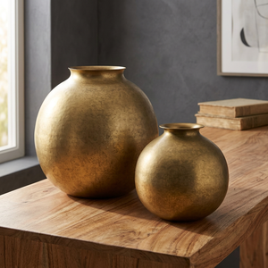 Vase de table en laiton fait main, design minimaliste, finition dorée, ensemble de deux vases décoratifs - Product Image 3