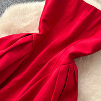 Robe décontractée élégante pour femme WIWT, col carré, sans manches, coupe trapèze, plissée, évasée, longueur midi, pour tous les jours, les fêtes et les vacances