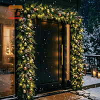 Guirlande de Noël artificielle réaliste en PE et PVC, pré-éclairée avec lumières LED RGB, étanche IP65, avec structure en fil de fer flexible pour l'extérieur