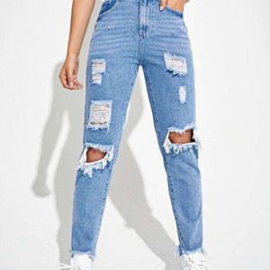 Nouvelle Collection – Jean Femme Tendance en Denim – Vente en Gros – Qualité Supérieure – Coupe Mom Déchirée – Style Urbain – Jean Uni - Product Image 2
