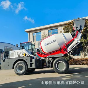 Camion malaxeur à béton autochargeant avec rayon de braquage court pour terrains complexes - Product Image 2