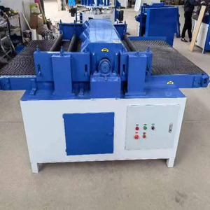 Scie à <span class=keywords><strong>table</strong></span> multi-lames de 200/300/400 mm de largeur <span class=keywords><strong>pour</strong></span> la découpe de planches de <span class=keywords><strong>bois</strong></span> et de billes – Équipement de sciage et de découpe longitudinale - Product Image 1