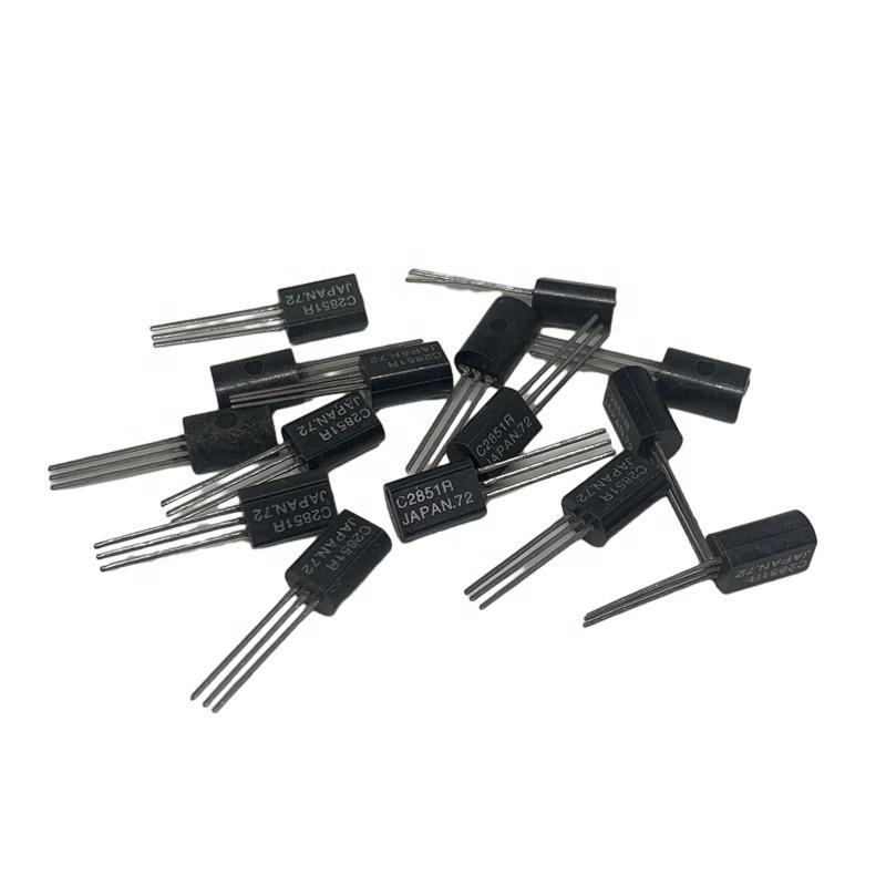 Renault D 22 Transistors NEC 2SD882 (D882) NPN - 30V 3A - Boîtier TO-126 - Lot De 2 Pièces Neuf Intel N305