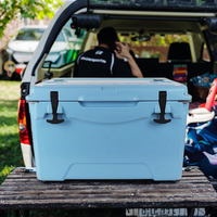 Glacière Rotomoulée Premium Orange pour Bateau, Pêche, Activités de Plein Air – Robuste et Durable avec Accessoires, Isolée en LLDPE