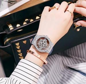 <span class=keywords><strong>Montre</strong></span>-<span class=keywords><strong>bracelet</strong></span> de luxe pour <span class=keywords><strong>femme</strong></span>, cadran rond, grand cadran argenté, avec <span class=keywords><strong>bracelet</strong></span> en <span class=keywords><strong>cuir</strong></span>, étanche, mouvement à quartz, <span class=keywords><strong>bracelet</strong></span> de 20 mm - Product Image 6