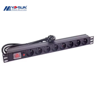 Unidad de Distribución de Energía (PDU) de 8 Vías para Montaje en Rack de 19 Pulgadas con Protección Contra Sobretensiones, Tipo FR, para Rack de Servidores y Centros de Datos