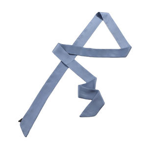 Petit foulard carré en satin de polyester imprimé avec logo personnalisé pour uniforme d'hôtesse de l'air et promotion d'entreprise - Product Image 5