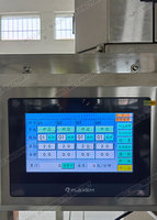 Machine de fabrication de sachets de thé pyramidaux en nylon PLA avec peseuse à 4 têtes et scellage ultrasonique pour le thé aux fleurs