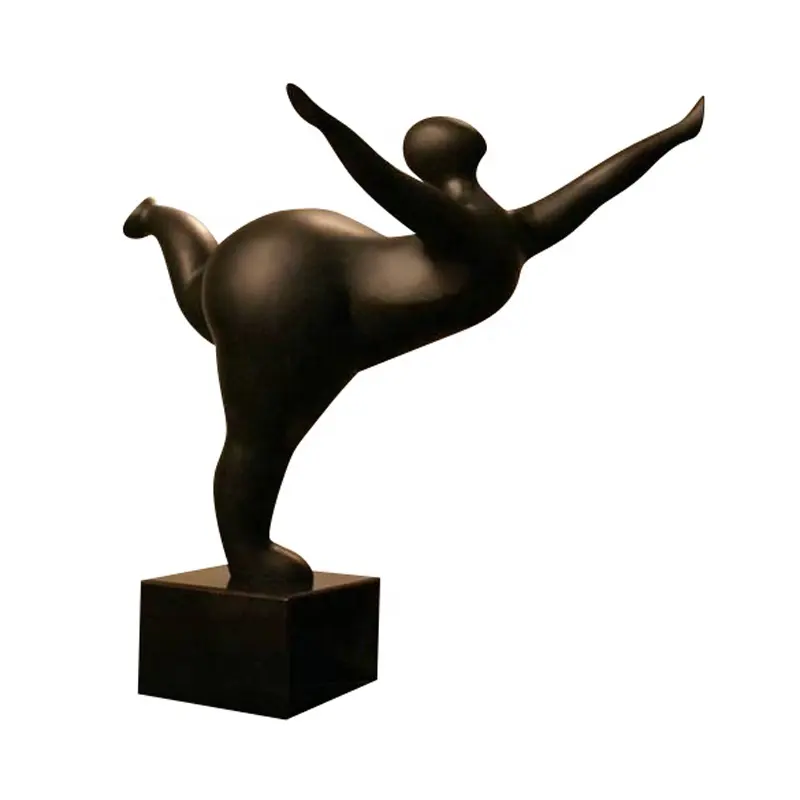 Fabrika kaynağı güçlü dansçı kadın vücut reçine heykel otel lobisinde/Mockup ev