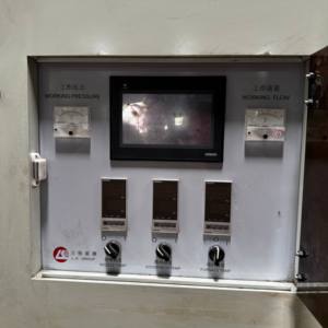 מכונת יציקת לחץ בתא חם קטנה, משומשת, אוטומטית, נשלטת על ידי בקר PLC, מצוידת במנוע - Product Image 3