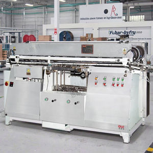 पूरी तरह से स्वचालित क्षैतिज गर्म पिघल गोंद लेबलिंग मशीन फल मछली डिब्बाबंद माल के लिए फल मछली डिब्बाबंद माल - Product Image 2