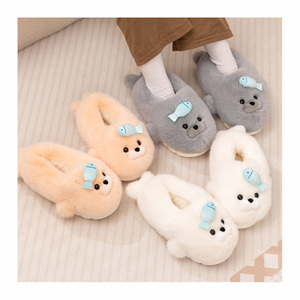 Nuove Popolari Pantofole Natalizie da Interno Regalo Peluche a Forma di Animale Marino Foca per Donne Pantofole Invernali da Esterno - Product Image 1