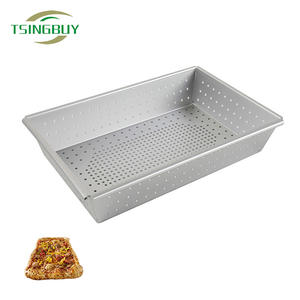 Plateau de cuisson pour pizza rectangulaire en aluminium anodisé de 1,5 mm, 14 x 10 pouces, perforé, pour une pizza croustillante, <span class=keywords><strong>plaque</strong></span> à pizza de Détroit, <span class=keywords><strong>plaque</strong></span> à croûte à pizza pour la cuisson - Product Image 1