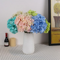 Bouquet de 7 têtes d'hortensias en soie synthétique de 67 cm, Hortensia Éternel Champagne, Centre de table floral pour Hôtels, Boutiques, Mariages et Décoration Intérieure
