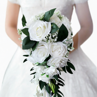 Bouquet de mariée goutte d'eau fait main en soie, roses artificielles, fleur à tenir pour la photographie de mariage et la décoration de fête