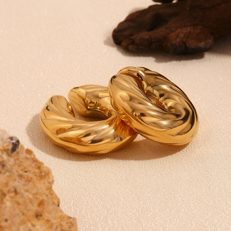 Stainless Steel Circle Ear Clips Vintage